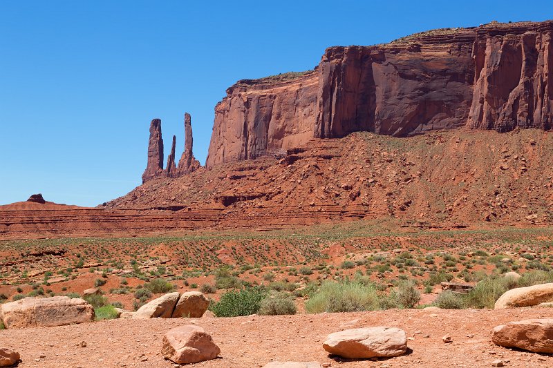Three Sisters and Mitchell Mesa, Monument Valley Navajo Tribal Park, Arizona, USA | Monument Valley Navajo Tribal Park - Arizona, USA (IMG_7056.jpg)