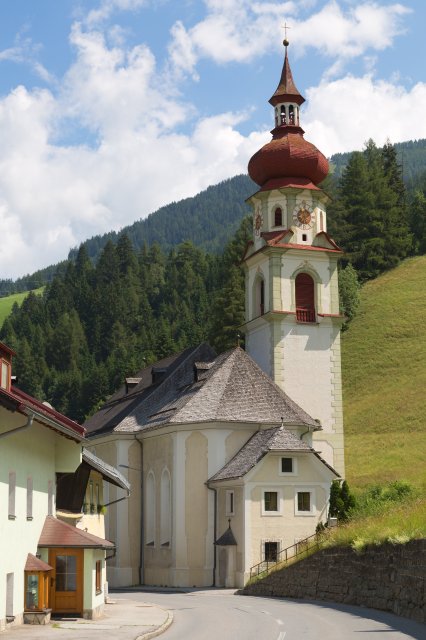 Maria Heimsuchung church at Gries am Brenner, Tyrol, Austria | Austrian Scenery (IMG_3381.jpg)