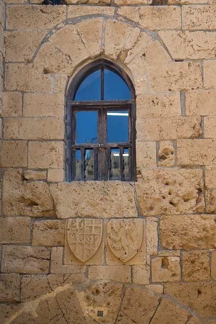 Window and Coat of Arms, Kyrenia Castle, Kyrenia, Cyprus | Cyprus - North (IMG_2832.jpg)