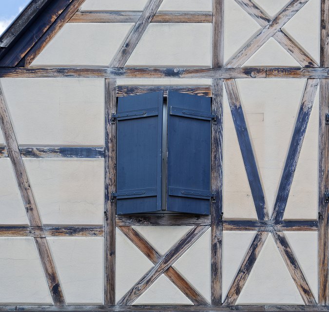 Blue Window, Bergheim, Alsace, France | Bergheim - Alsace, France (IMG_3266_2.jpg)