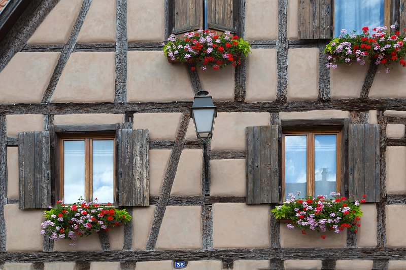 Windows and Lamp, Bergheim, Alsace, France | Bergheim - Alsace, France (IMG_3321.jpg)