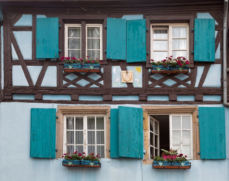 Windows and Sundial, Colmar, Alsace, France | Colmar Old Town - Alsace, France (IMG_2710.jpg)