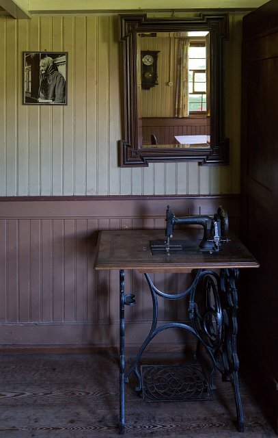 Sewing Machine, Black Forest Open Air Museum, Gutach im Schwarzwald, Germany | Black Forest Open Air Museum - Gutach im Schwarzwald, Germany (IMG_5857.jpg)