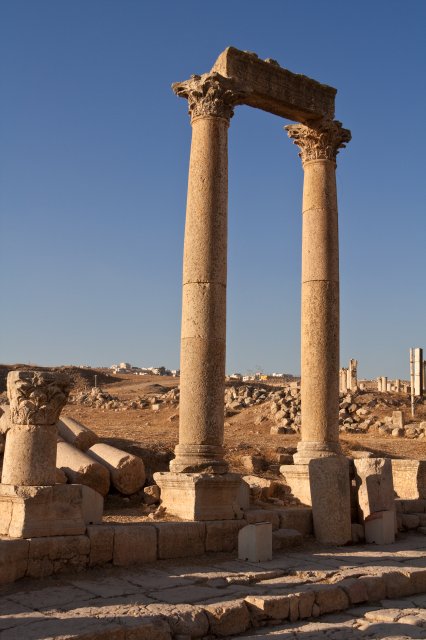 Gerasa (Jerash) - columns from the Cardo Maximus | Jordan - Gerasa (Jerash) and Gadara (Umm Qais) (IMG_7387.jpg)