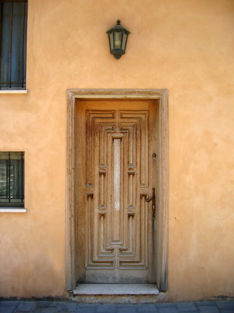 Doors, Windows and Gates (DW05-IMG_4282_f.jpg)